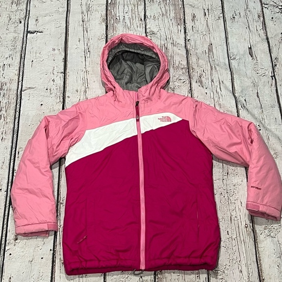Girls The North Face Pink HyVent Hooded Zip Up Jacket - Picture 1 of 8
